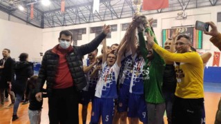 Tavasta futsal turnuvasında kupayı Akyarspor kazandı