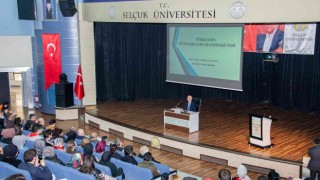 TDK Başkanı Prof. Dr. Gülsevin, Selçuk Üniversitesinde öğrencilerle buluştu