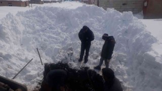 Tekmanda yolda kalan araçlar kurtarıldı