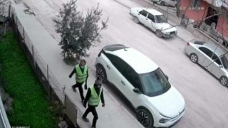 Teknik servis gibi gelip mahalledeki doğalgaz topraklamalarını çaldılar