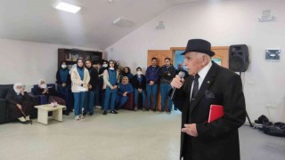 Üniversiteli öğrencilerden huzur evi sakinlerine anlamı ziyaret