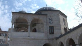 Üsküdarda restore edilen 300 yıllık Ahmediye Camii ibadete açıldı