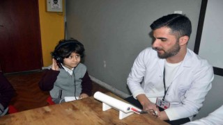 Yüksekovada ilkokul öğrencileri işitme testinden geçirildi