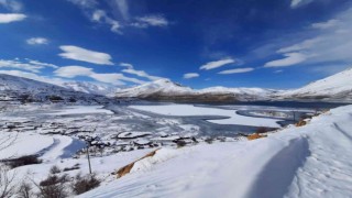 Yüzen adalar kar ile ayrı güzel