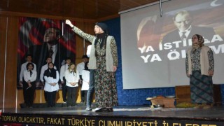 Zaferin kahramanları tiyatroyla canlandırıldı