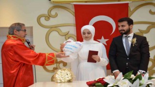 18 yılda 30 bin nikah kıydı, doğum gününde emekli oldu