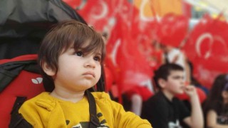23 Nisan Beyoğlunda coşkuyla kutlandı