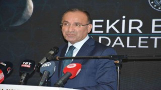 Adalet Bakanı Bekir Bozdağ: Türk yargısına şaibeli diyenler Türk yargısına iftira atanlardır”