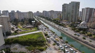 Adanada otoyol bağlantı yolları kapatıldı, kilometrelerce kuyruk oluştu