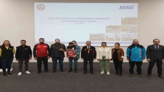 Afet Eğitim Yılı Performans Yarışmasında ödüller sahiplerine verildi