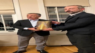 Ahmet Nur Çebi iftar yemeğine katıldı
