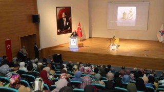 AİÇÜde “Naatlarla Onu (s.a.v) anıyoruz” programı gerçekleştirildi