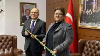 Aile ve Sosyal Hizmetler Bakanı Derya Yanık Zonguldakta