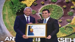 Akdeniz Belediyecilik Proje Yarışmasında Büyükşehire çevre ödülü