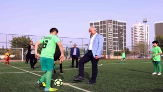 Akdeniz Belediyesi 23 Nisan Futbol Turnuvası başladı