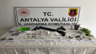 Alanyada uyuşturucu operasyonu: 9 gözaltı