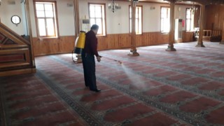 Alaplıda camiler gül suyu ile yıkandı