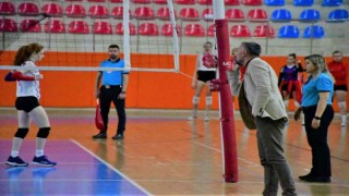 ALKÜ Voleybol Takımı Süper Lig yolunda