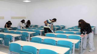 ALKÜlü gençler bir günlüğüne okul personelinin yerine geçti