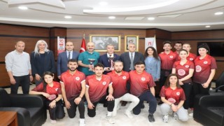 Amasya Üniversitesi ayak tenisinde şampiyon