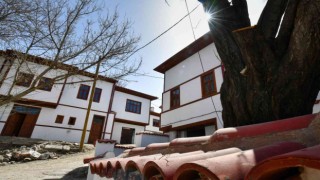Ankara Kalesinin tarih kokan sokakları turizme açılıyor