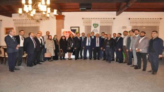 Ankarada bulunan Artvinli siyasetçi ve bürokratlar iftar yemeğinde buluştu