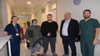 Anne ve oğlu aynı gün obezite ameliyatı oldu
