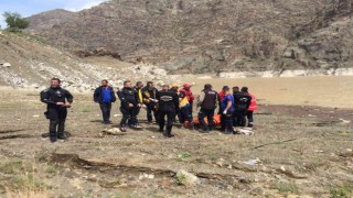 Annenin cesedine ulaşıldı, babayı arama çalışmalarına devam ediliyor