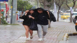 Antalyada bahar yağmuru sürprizi