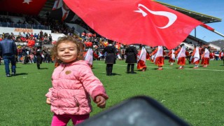 Ardahanda 23 Nisan coşkuyla kutlandı