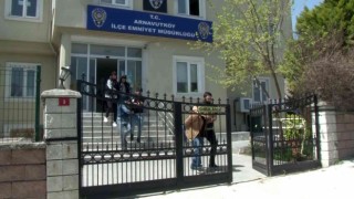 Arnavutköyde pazarlara dadanan yankesici çetesi polis ekiplerince yakalandı
