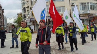 Atalarının izinde Saraybosnadan Çanakkaleye yürüyorlar