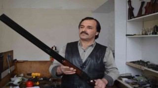 Avcılar, tüfeklerinin bakımını işte böyle yapıyor