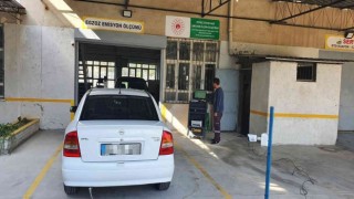 Aydındaki okulda egzoz emisyon ve vize öncesi bakım işlemleri yapılıyor