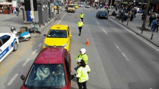 Bağdat Caddesinin trafiği onlara emanet