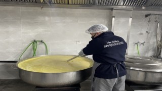 Bahçelievlerde “Alo İftar” hattı ile vatandaşa sıcak yemek
