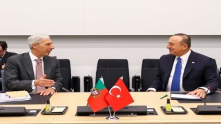 Bakan Çavuşoğlu, Portekizli mevkidaşı Cravinho ile görüştü