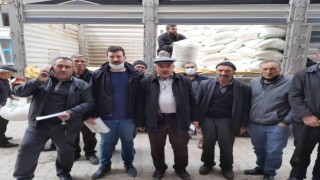 Bal üreticilerine 15 ton şeker dağıtıldı