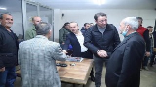 Bandırma Belediye Başkanı Tosun, vatandaşlarla iç içe