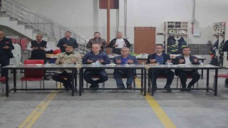 Başkan Alim Işık, İtfaiye Müdürlüğü personeliyle sahurda bir araya geldi