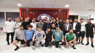 Başkan Aşgından Çorumsporlu futbolculara 500 bin TL prim