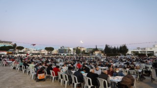 Başkan Atabay, vatandaşlarla iftar sofrasında buluştu