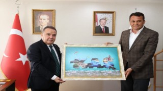 Başkan Böcek:Kaşta 54 mahallenin hizmetindeyiz”