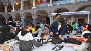 Başkan Çelik yetimlerle aynı sofrada buluştu