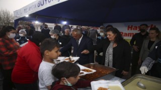 Başkan Çerçioğlu iftar sofrasında vatandaşlarla bir araya geldi