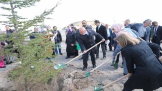 Başkan Çolakbayrakdar, “Millet bahçesi ile Kayseriye yeni bir yaşam alanı”