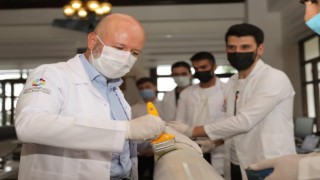 Başkan Çolakbayrakdar: Ülkenin geleceği olan gençlerin destekçisiyiz