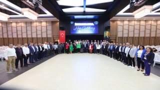 Başkan Doğan muhtarlarla iftarda bir araya geldi