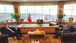 Başkan Doğandan Rektör Uysala taziye ziyareti