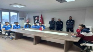 Başkan Genç, Döşemealtılıları maça davet etti